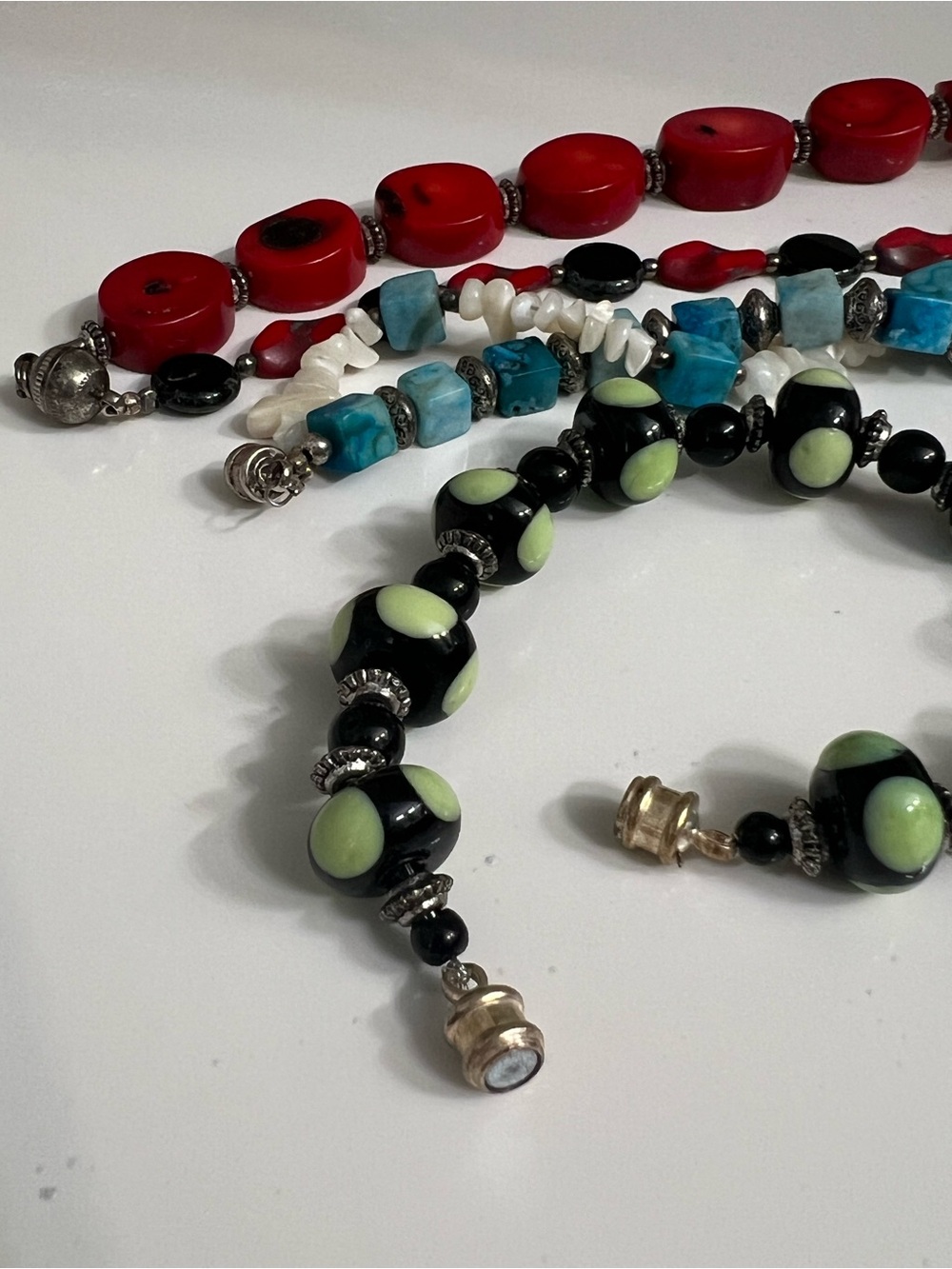 Magnetic clasp Beaded bracelets